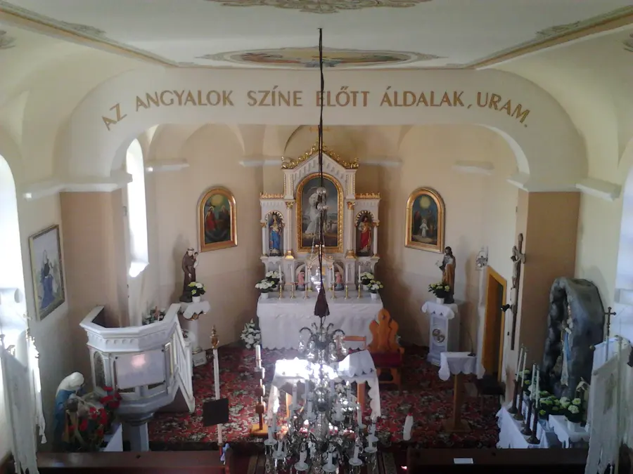 Csomai templom